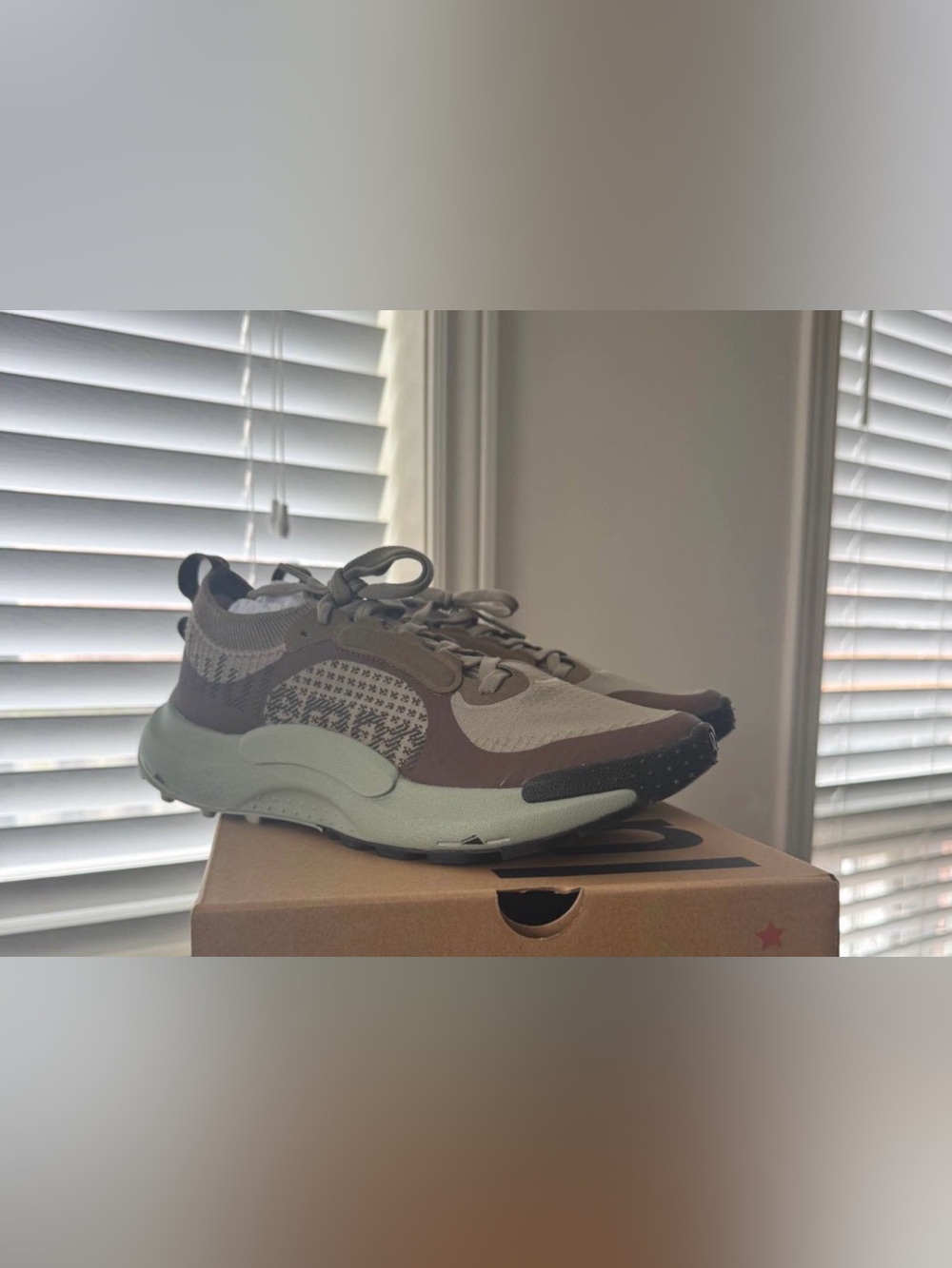 lululemon athletica Men's Olive Green and Brown Knit Sneakers